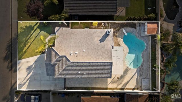 6803 Tradewinds Drive, Bakersfield, CA 93313