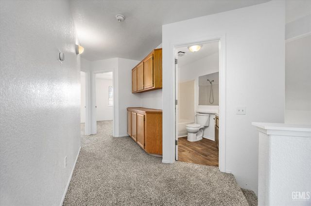 6803 Tradewinds Drive, Bakersfield, CA 93313