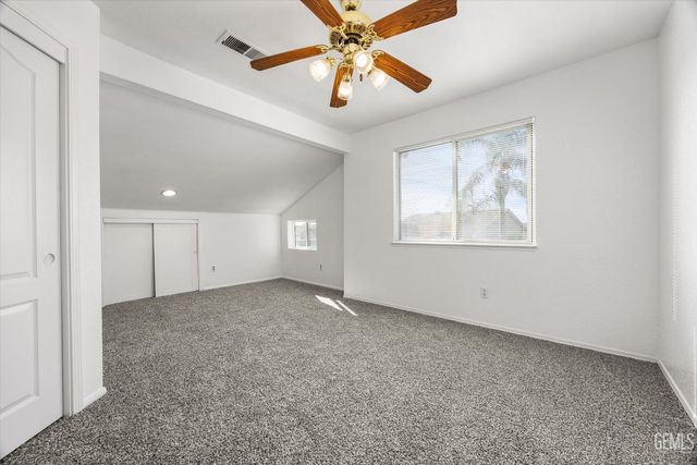 6803 Tradewinds Drive, Bakersfield, CA 93313