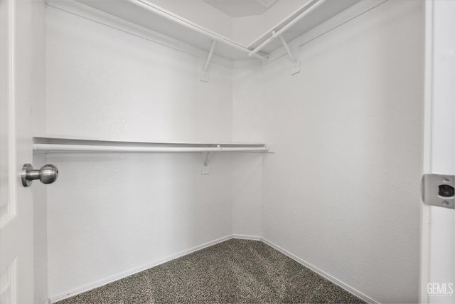 6803 Tradewinds Drive, Bakersfield, CA 93313