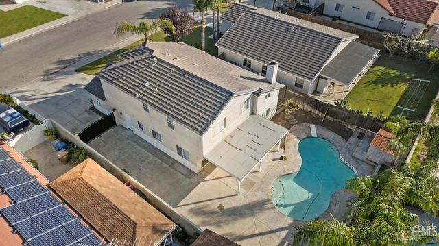 6803 Tradewinds Drive, Bakersfield, CA 93313