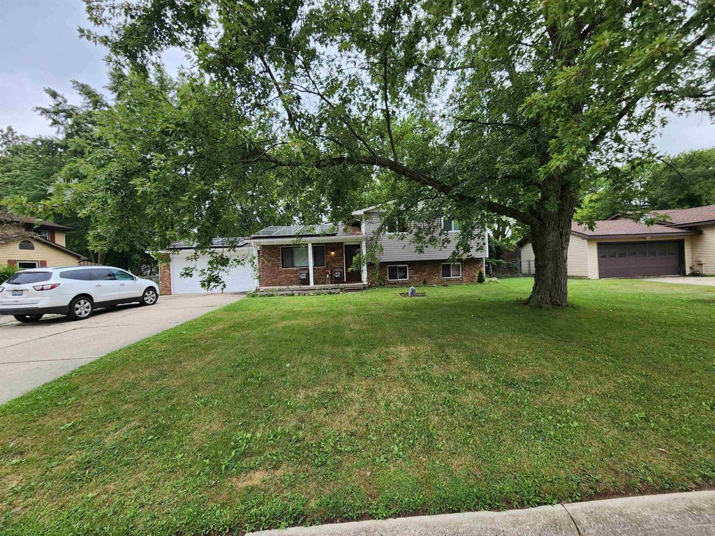4378 Staunton Drive, Swartz Creek, MI 48473