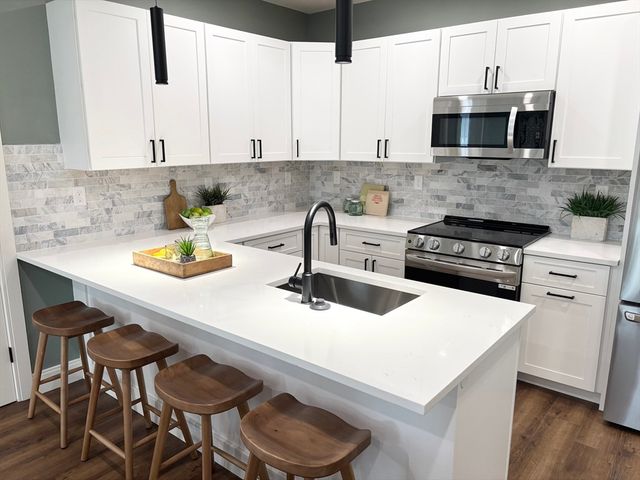 1391 Main Street 301, Walpole, MA 02081