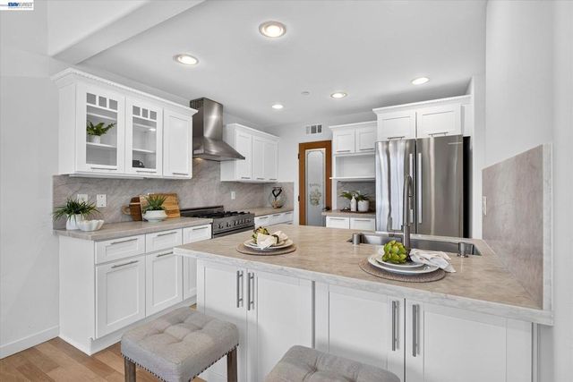 84 Siena Dr, Oakland, CA 94605