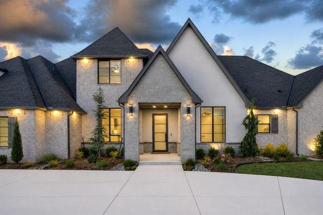 1117 Falls Bridge Court, Edmond, OK 73034