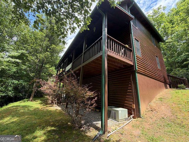 728 Deer Lane, Hiawassee, GA 30546
