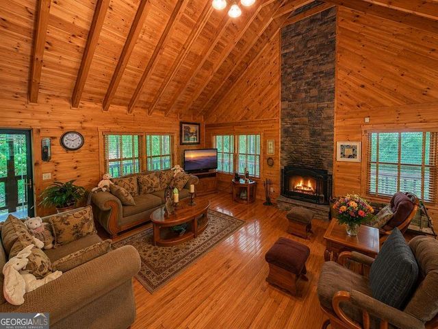728 Deer Lane, Hiawassee, GA 30546