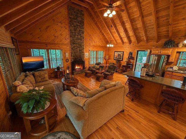 728 Deer Lane, Hiawassee, GA 30546