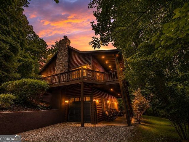 728 Deer Lane, Hiawassee, GA 30546