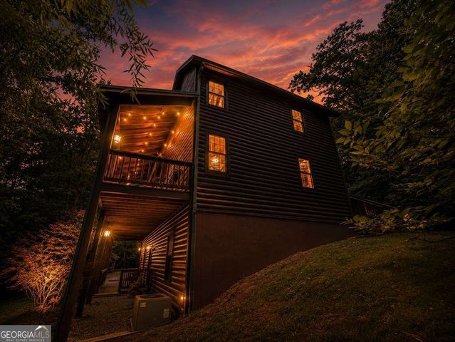 728 Deer Lane, Hiawassee, GA 30546