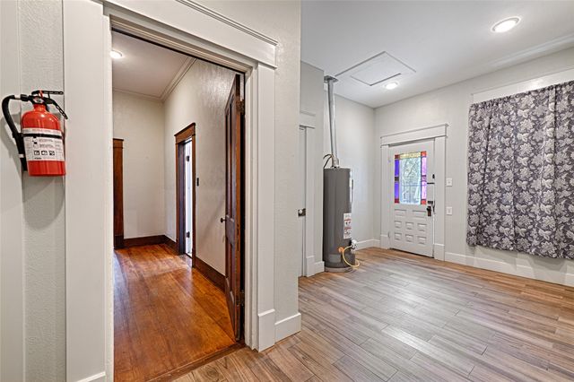 309 W Walnut Street, Whitewright, TX 75491