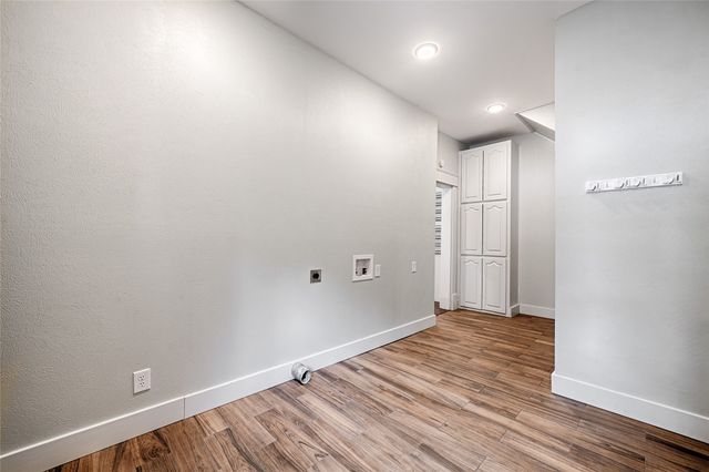 309 W Walnut Street, Whitewright, TX 75491