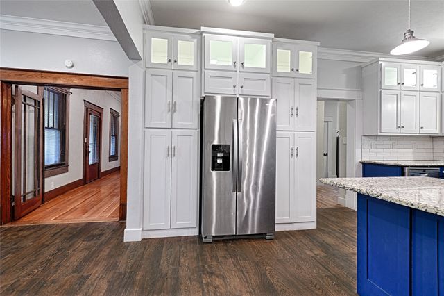 309 W Walnut Street, Whitewright, TX 75491
