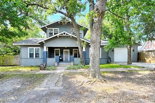 309 W Walnut Street, Whitewright, TX 75491