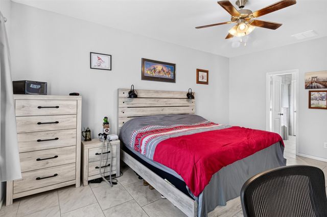 394 Lake Line Drive, Alvin, TX 77511