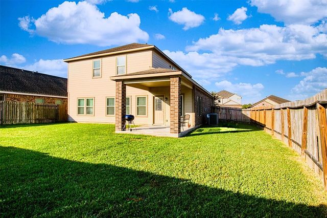 394 Lake Line Drive, Alvin, TX 77511