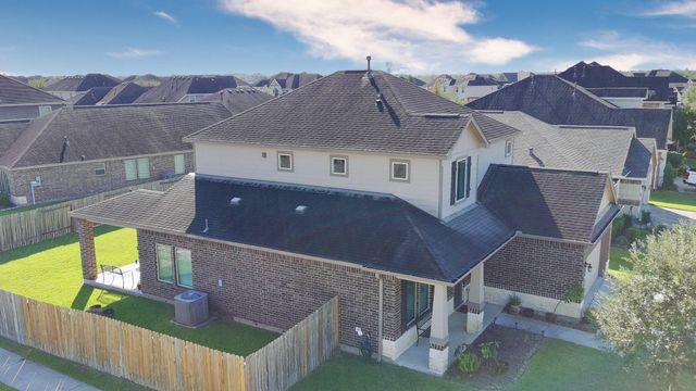 394 Lake Line Drive, Alvin, TX 77511