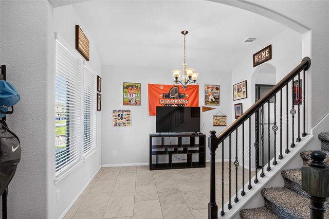394 Lake Line Drive, Alvin, TX 77511