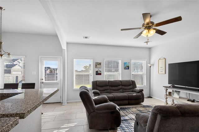 394 Lake Line Drive, Alvin, TX 77511