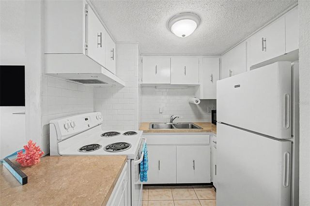 2110 GULF BOULEVARD 9, Indian Rocks Beach, FL 33785