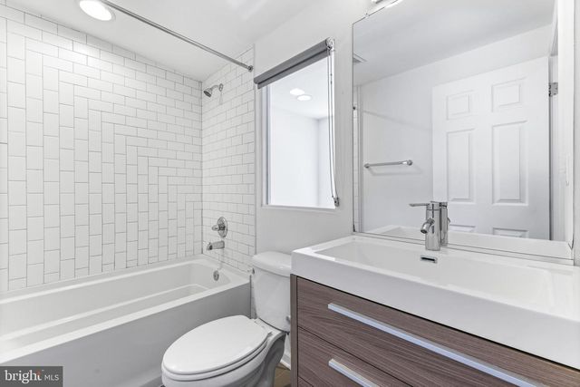 1617 BANK ST, Baltimore, MD 21231