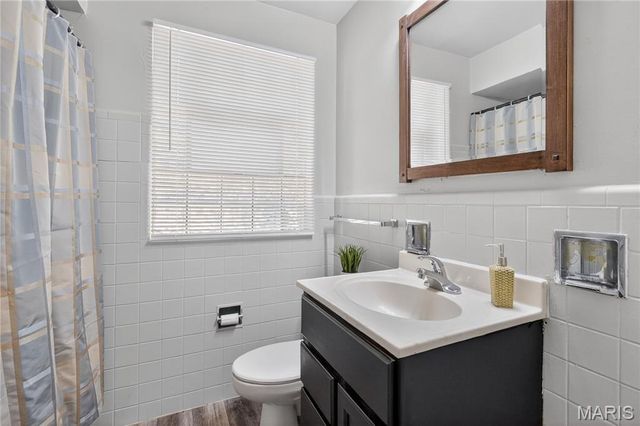 7419 Woodland Way, Pasadena Hills, MO 63121