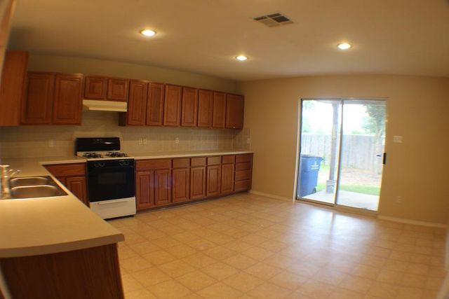 12321 Kilmartin LN, Austin, TX 78754