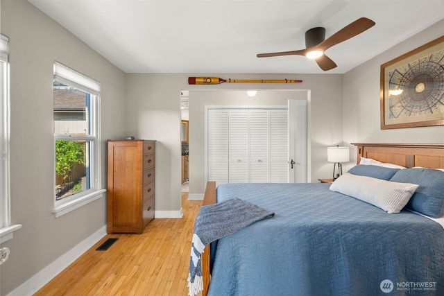 18897 4th Avenue NE, Poulsbo, WA 98370
