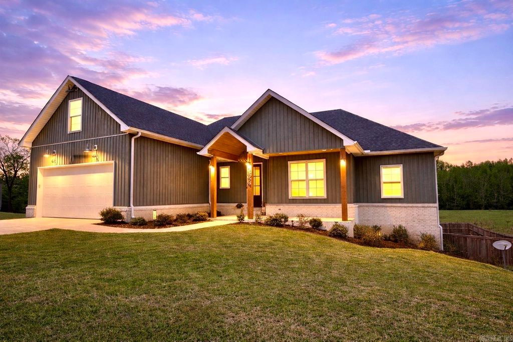 13024 Avilla Hills Cove, Alexander, AR 72002