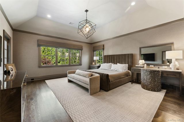 217 Rock Creek Lane, Scarsdale, NY 10583