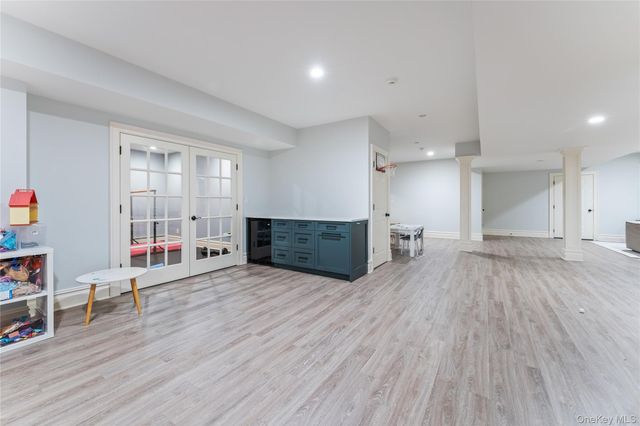 217 Rock Creek Lane, Scarsdale, NY 10583