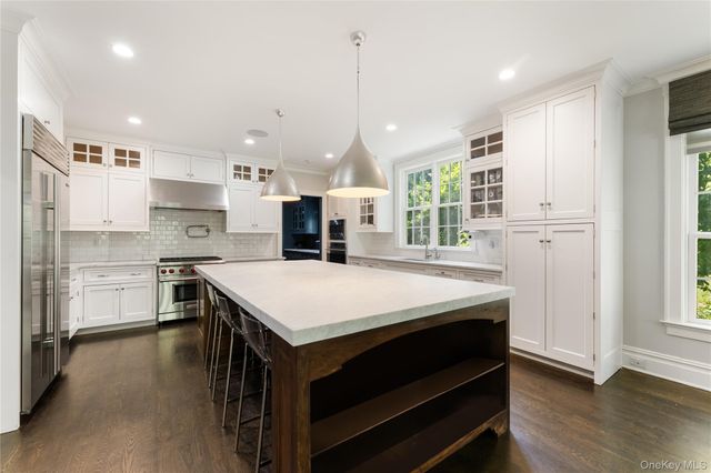 217 Rock Creek Lane, Scarsdale, NY 10583