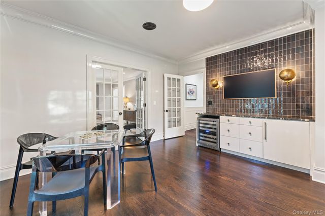 217 Rock Creek Lane, Scarsdale, NY 10583