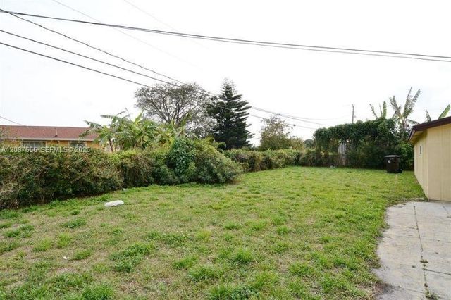 4304 N Shore Drive, West Palm Beach, FL 33407