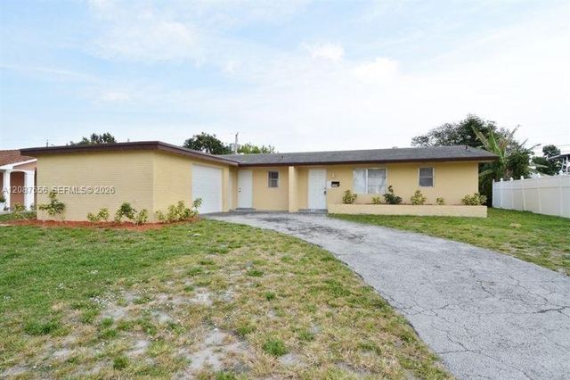 4304 N Shore Drive, West Palm Beach, FL 33407