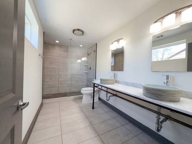 1067 Zophi St, Nashville, TN 37216