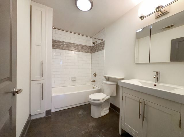 1067 Zophi St, Nashville, TN 37216