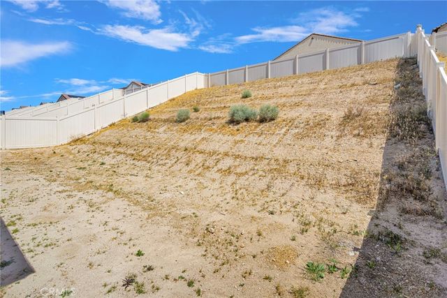 16803 Ukiah Street, Victorville, CA 92394