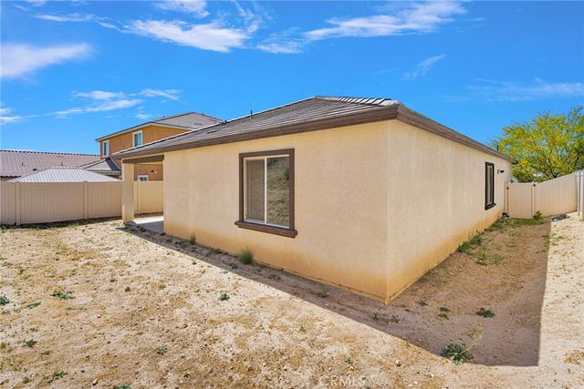 16803 Ukiah Street, Victorville, CA 92394