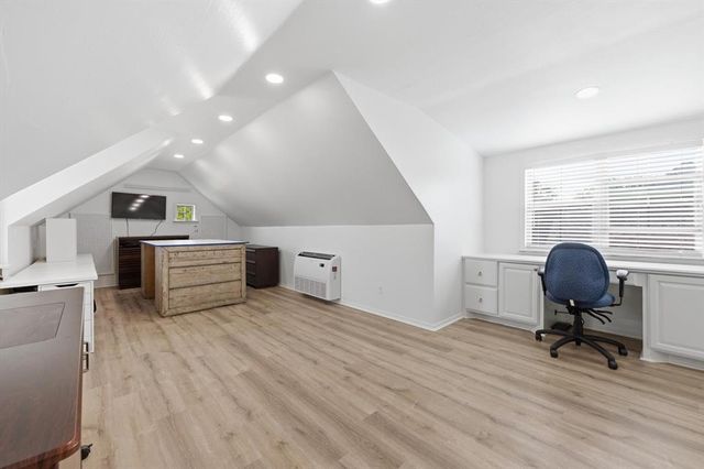 2325 Flint Ridge Road, Edmond, OK 73003