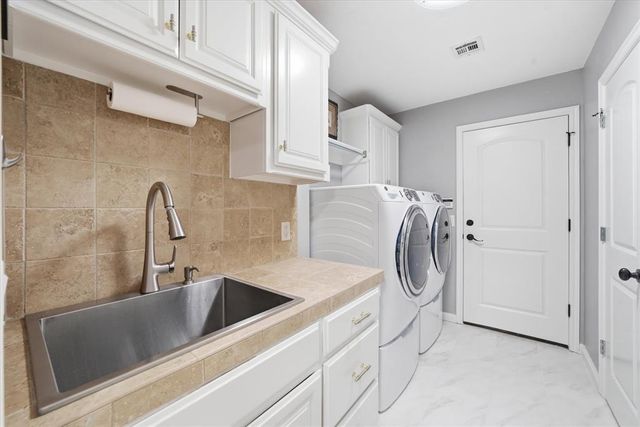 2325 Flint Ridge Road, Edmond, OK 73003