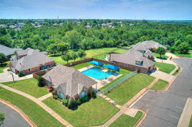 2325 Flint Ridge Road, Edmond, OK 73003