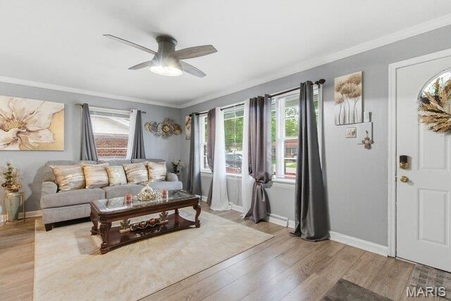 328 S Dellwood Drive, Ferguson, MO 63135
