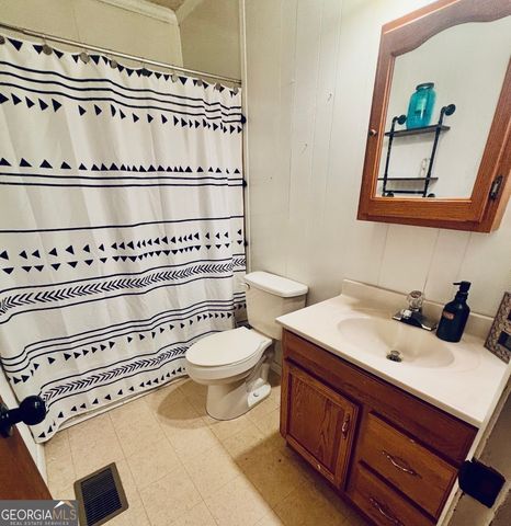 74 Hanshaw Drive, Rock Spring, GA 30739