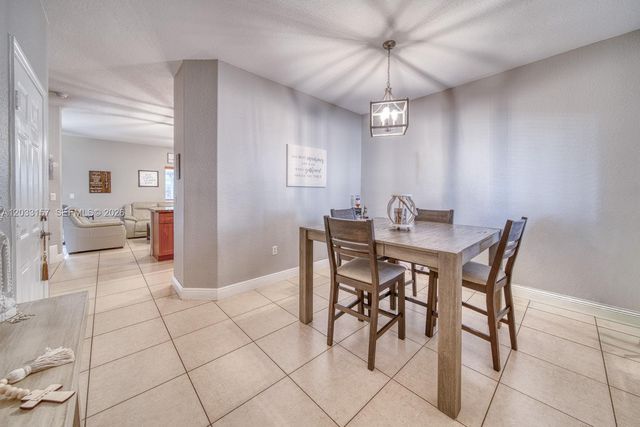 4453 SW 163rd Place, Miami, FL 33185