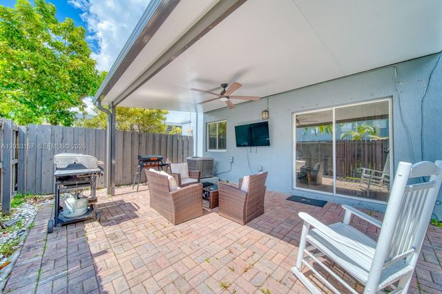 4453 SW 163rd Place, Miami, FL 33185