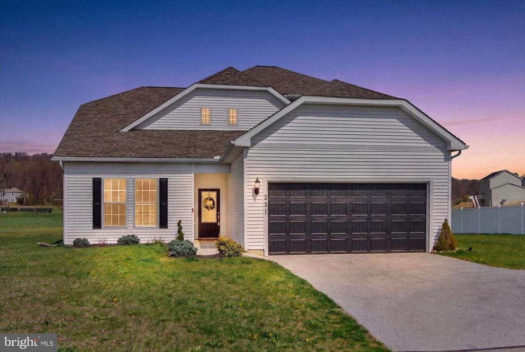 251 PIEDMONT WAY, Hanover, PA 17331