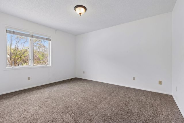 625 Alvarado Lane N, Plymouth, MN 55447
