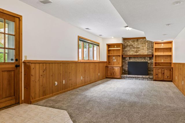 625 Alvarado Lane N, Plymouth, MN 55447