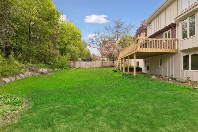 625 Alvarado Lane N, Plymouth, MN 55447